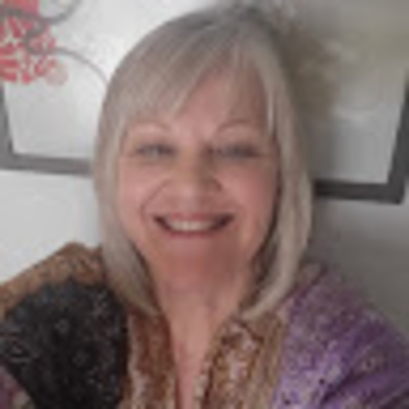 Meet your Posher, Cheryl - Picture 1 of 1